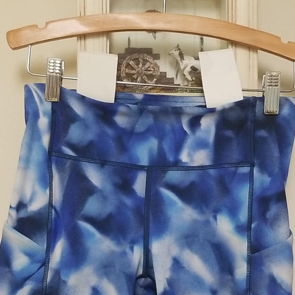 Lululemon Women's leggings Size 4 - Picture 8 of 10